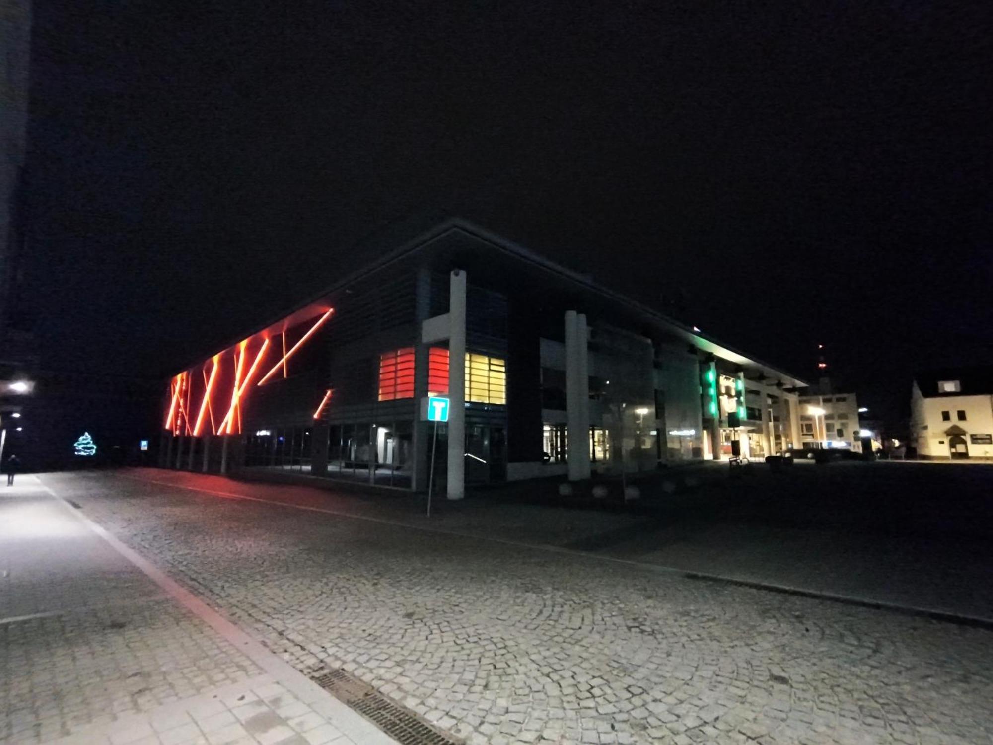 Tokio Przy Rynku Ul Lesna Bezobslugowe Zameldowanie, Parking Apartment Kielce